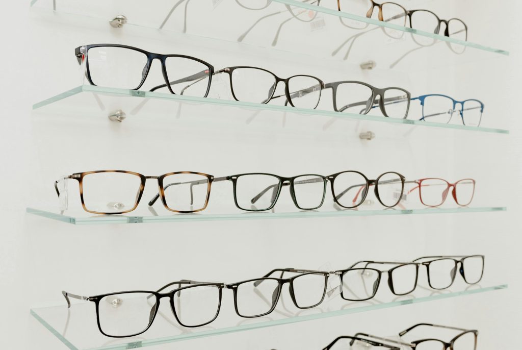 Optica Trinidad 3 pexels kseniachernaya 5766609